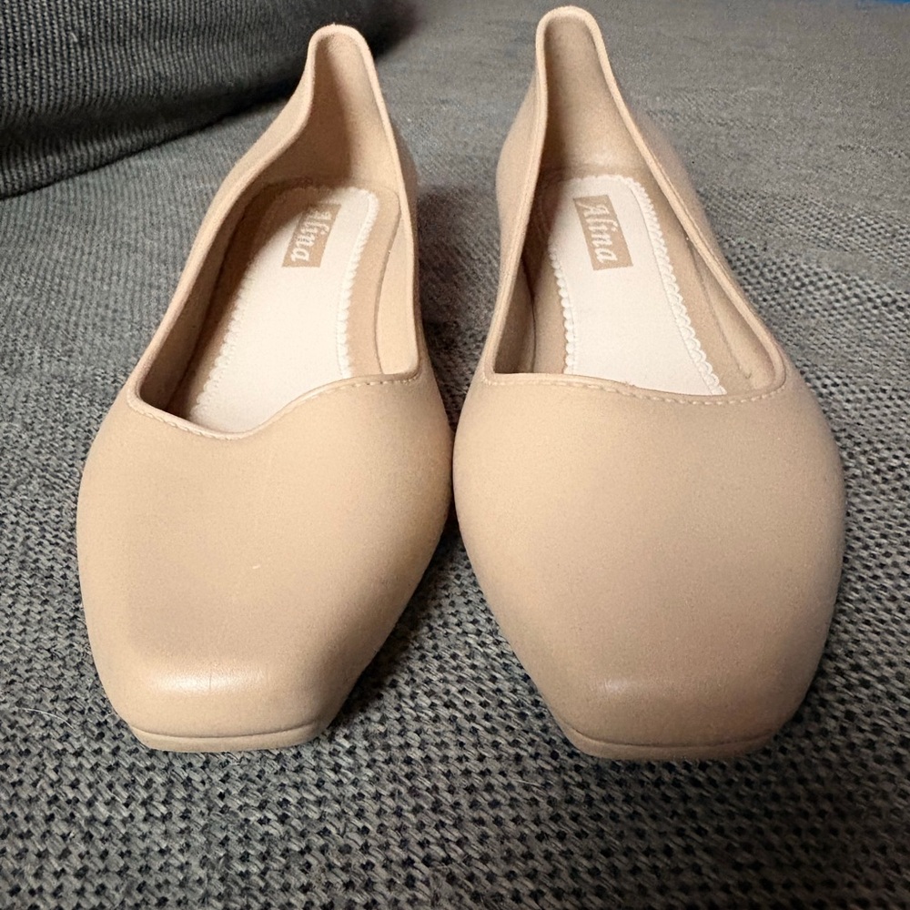 SHEIN Cream Loafers for Women